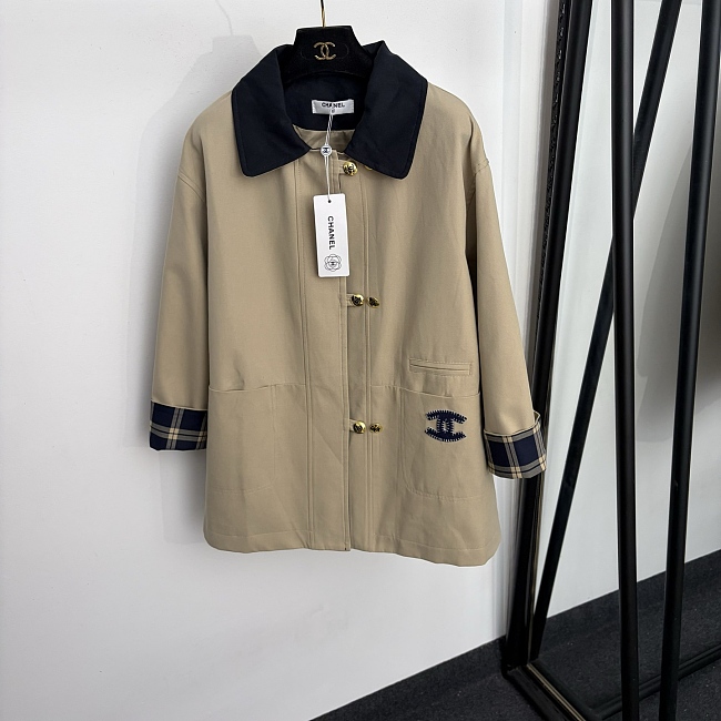 Contrast Colorblock Icon Patch Lapel Collar Trench Coat