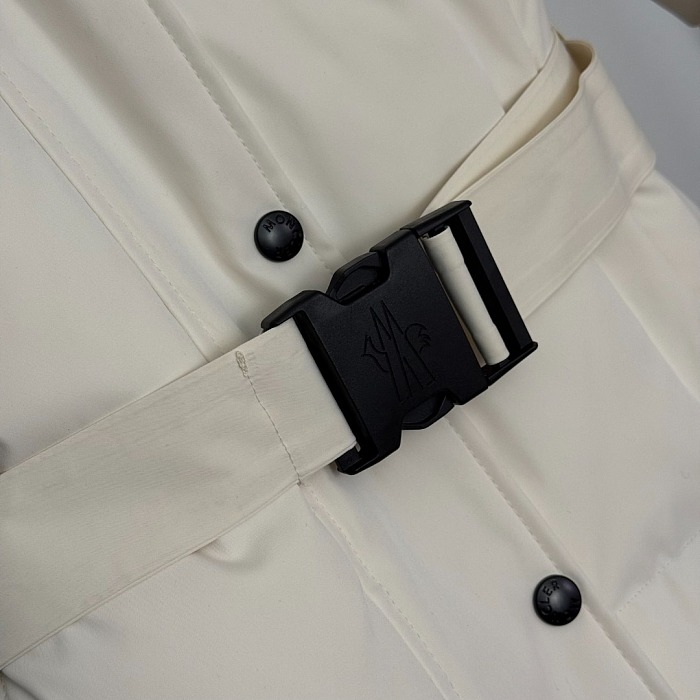 Fitted Hooded White Duck Down Puffer Jacket With Belt