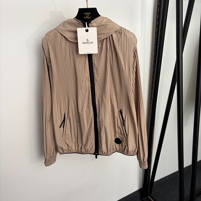 Zip Pocket Hooded Lightweight Windbreaker Jacket