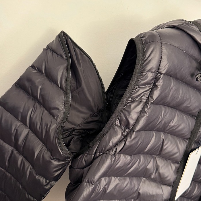 Detachable Sleeve Hooded Zip Up Puffer Jacket