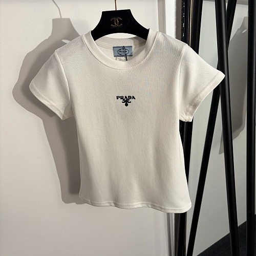 Letter Print Rubberized Slim Fit Short Sleeve Tee