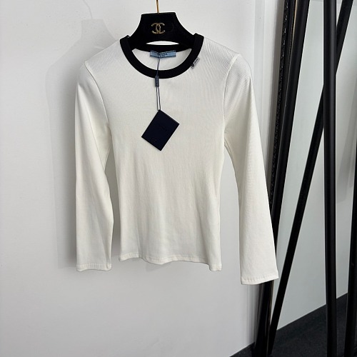 Contrast Trim Crew Neck Slim Fit Long Sleeve T Shirt