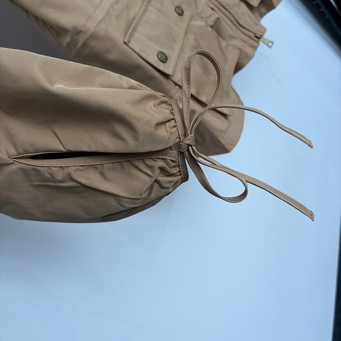 Detachable Hood Drawstring Cuffs Utility Pocket Hooded Windbreaker Jacket