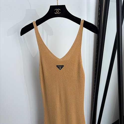 Rhinestone Triangle Graphic V-Neck Knit Maxi Cami Dress