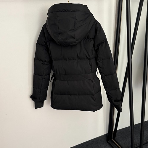 Fitted Hooded White Duck Down Puffer Jacket With Velcro Cuffs