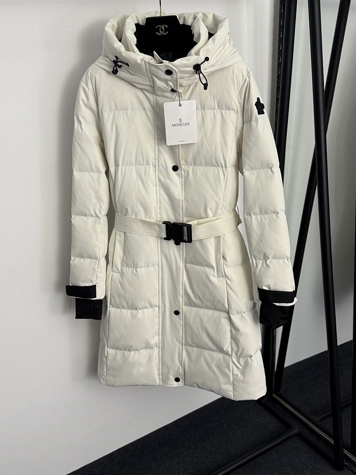 Puffer Jacket With Belt Hooded Slim Fit 90% White Duck Down Outerwear