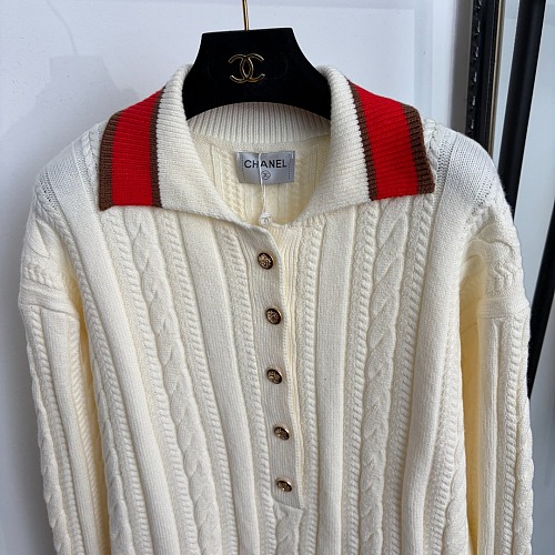 Contrast Lapel Half Button Cable Knit Pullover Sweater