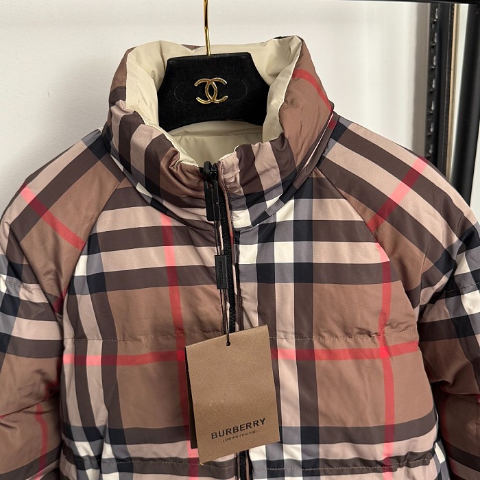 Contrast Plaid Reversible Stand Collar Long Sleeve Puffer Jacket