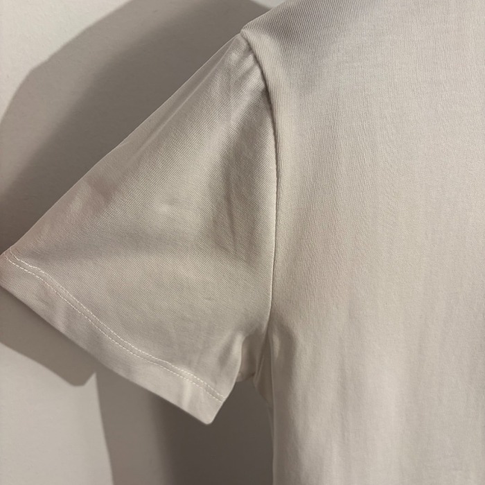 Sleek Icon Plaque Fitted Short Sleeve Tee