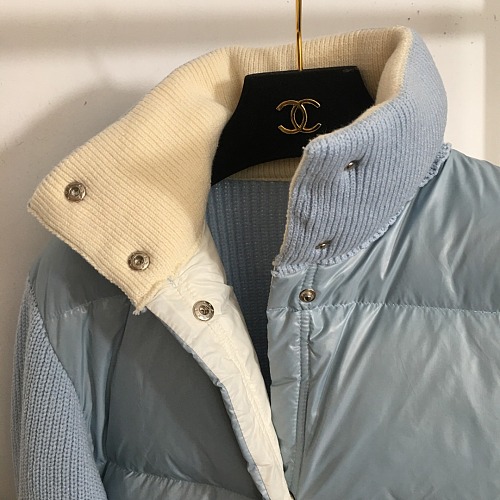 Contrast Knit Paneled Stand Collar Down Jacket