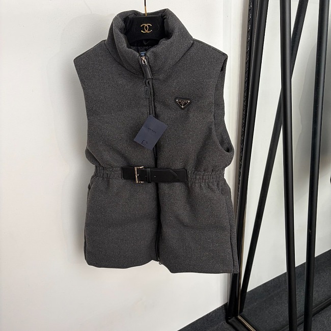 Triangular Graphic Detail Belted Woolen Puffer Vest Outerwear