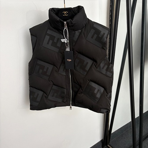 Embossed 3D Puffer Down Vest With Stand Collar Sleeveless Outerwear