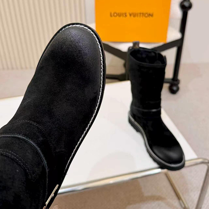 Chunky Lug Sole Suede Mid-Calf Boots With Buckle Strap