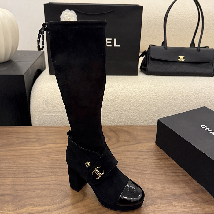 Chunky Heeled Suede Long Boots With Patent Cap Toe