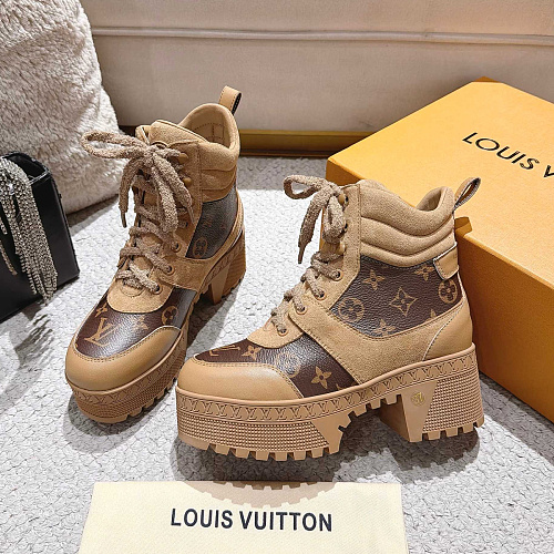 Chunky Lug Sole Suede Lace Up Platform Ankle Boots