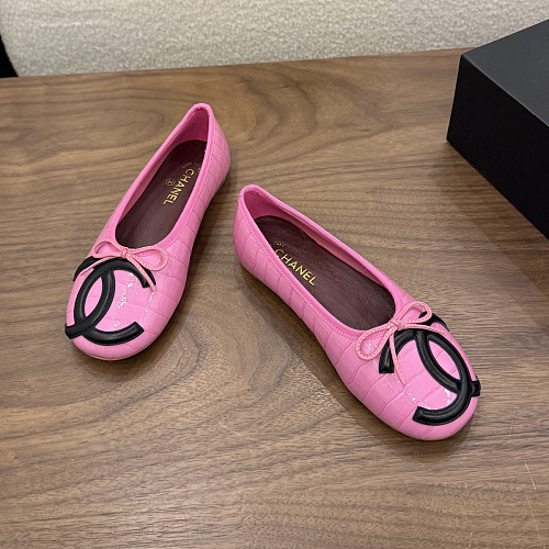 Pink Crocodile Texture Ballet Flats With Bow And Accent