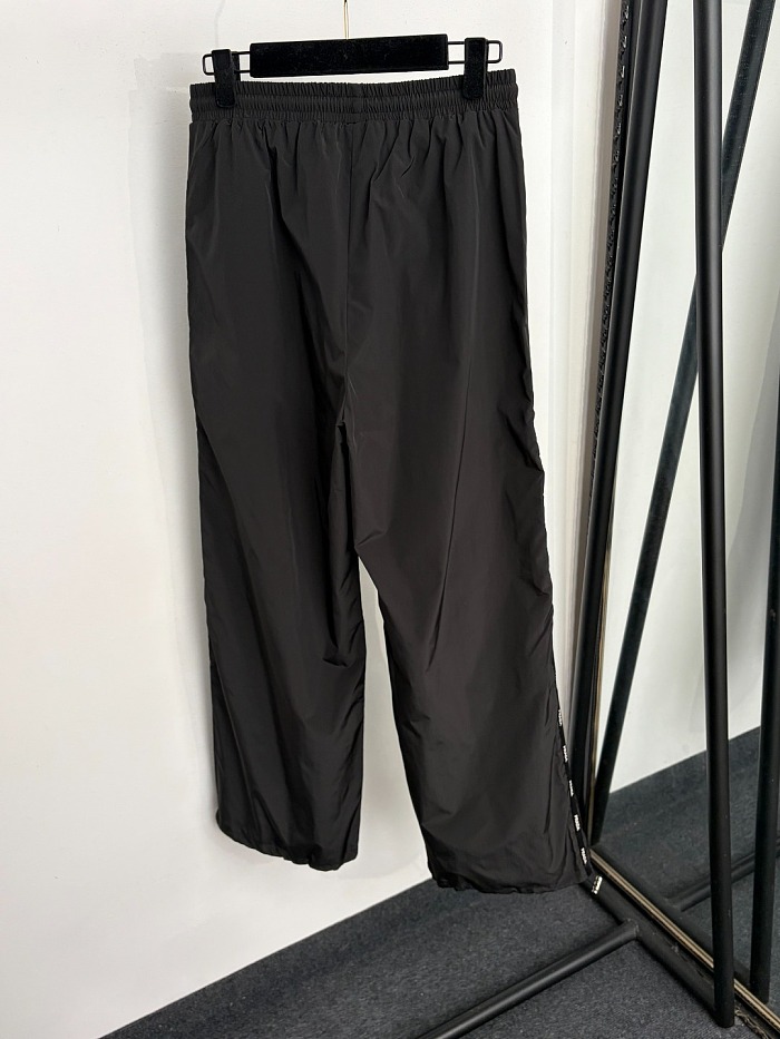 Colorblock Letter Embroidered Nylon Hooded Windbreaker And Jogger Pants Set