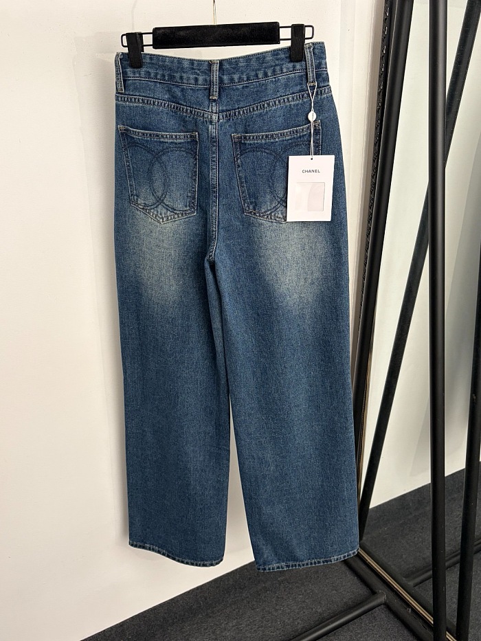 Side Letter Embroidered High Waist Straight Leg Denim Jeans