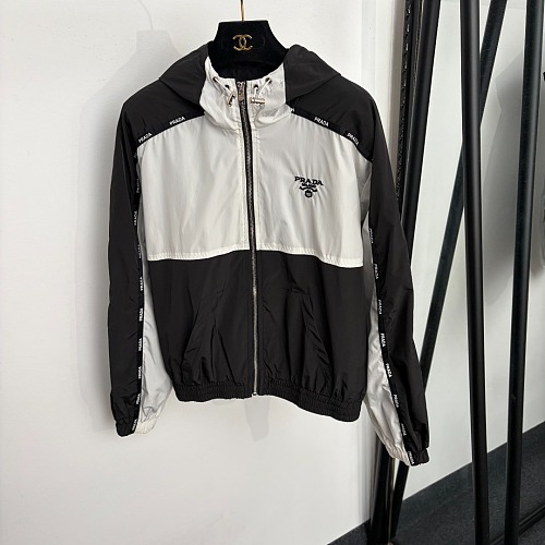 Colorblock Letter Embroidered Nylon Hooded Windbreaker And Jogger Pants Set