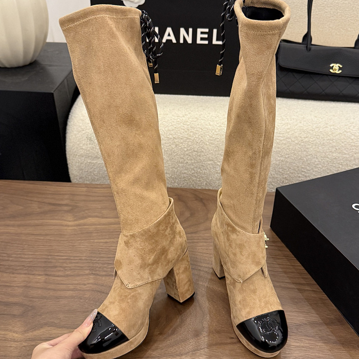 Chunky Heeled Suede Long Boots With Patent Cap Toe