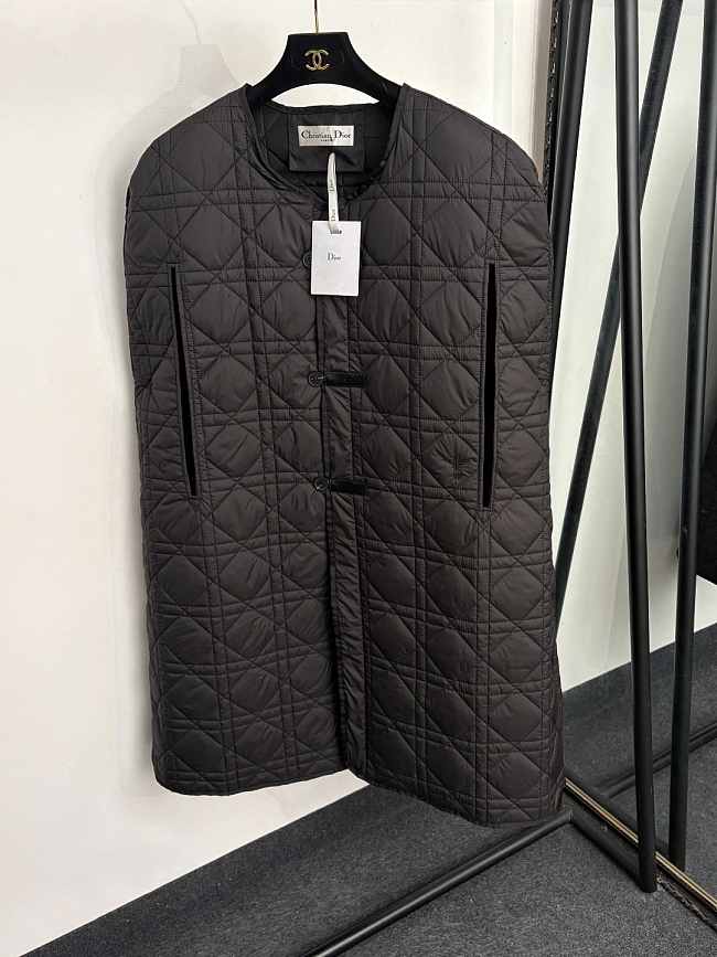 Diamond Quilted Embroidered Long Cape Puffer Vest Outerwear