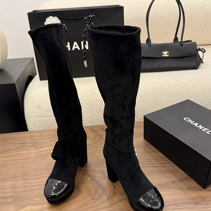 Chunky Heeled Suede Long Boots With Patent Cap Toe