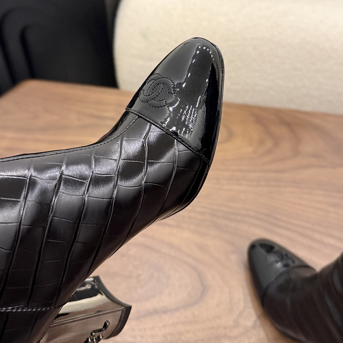 Black Crocodile Textured Patent Toe High Heel Stretch Boots With Chunky Heel