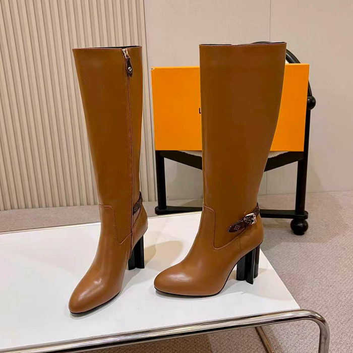 Chunky High Heel Knee High Boots With Side Zipper