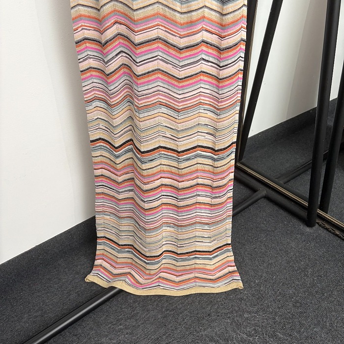 Gradient Wavy Striped Knit Short Sleeve Maxi Dress