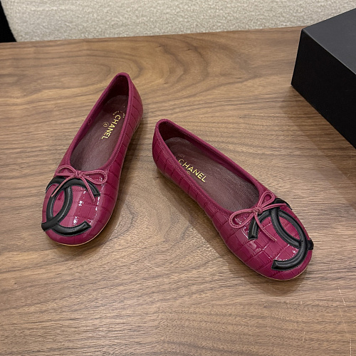 Patent Leather Bow Embellished Ballet Flats
