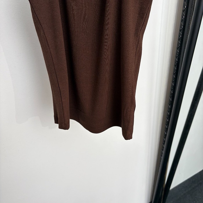 Medusa Pin Detail Cotton Knit Slim Fit Tank Top