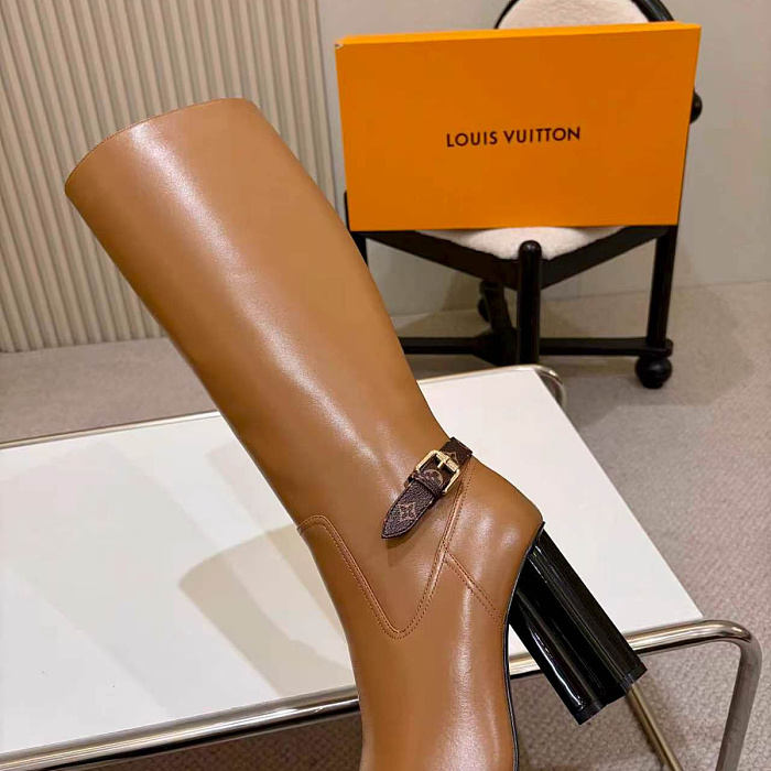 Chunky High Heel Knee High Boots With Side Zipper