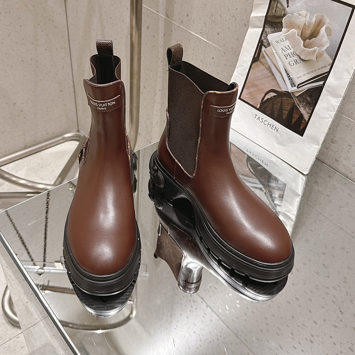 Brown Leather Lug Sole Chelsea Boots With Elastic Panels