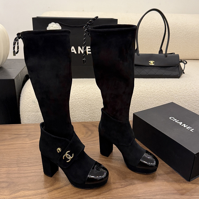 Chunky Heeled Suede Long Boots With Patent Cap Toe