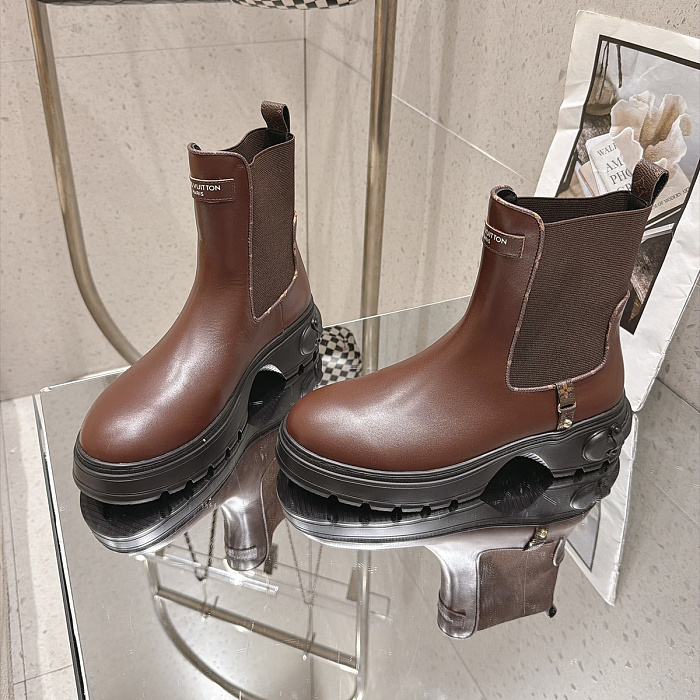 Brown Leather Lug Sole Chelsea Boots With Elastic Panels