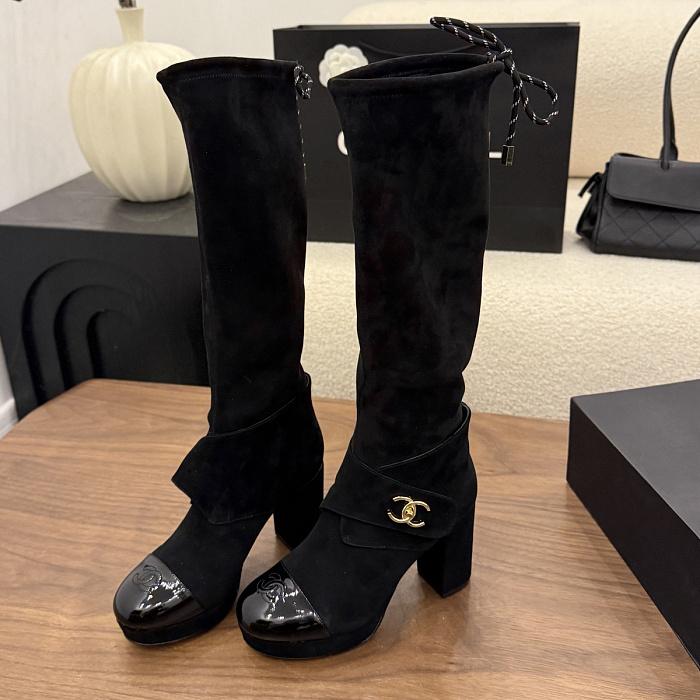 Chunky Heeled Suede Long Boots With Patent Cap Toe