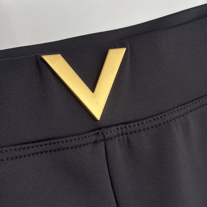 Metal V Letter High Waist Slimming Flare Trousers