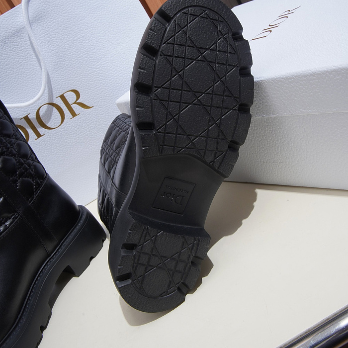 Quilted Panel Leather Lug Sole Boots