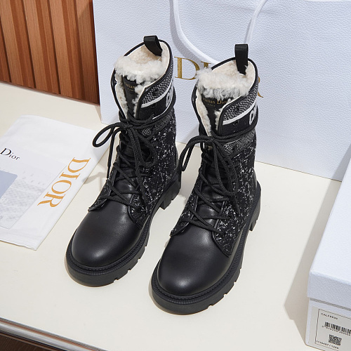 Lace-Up Lug Sole Chunky Winter Boots