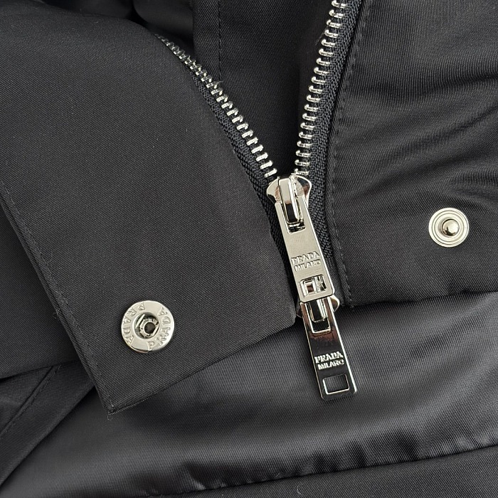 Puffer Jacket With Safety Buckle Belt And Triangular Graphic Detail