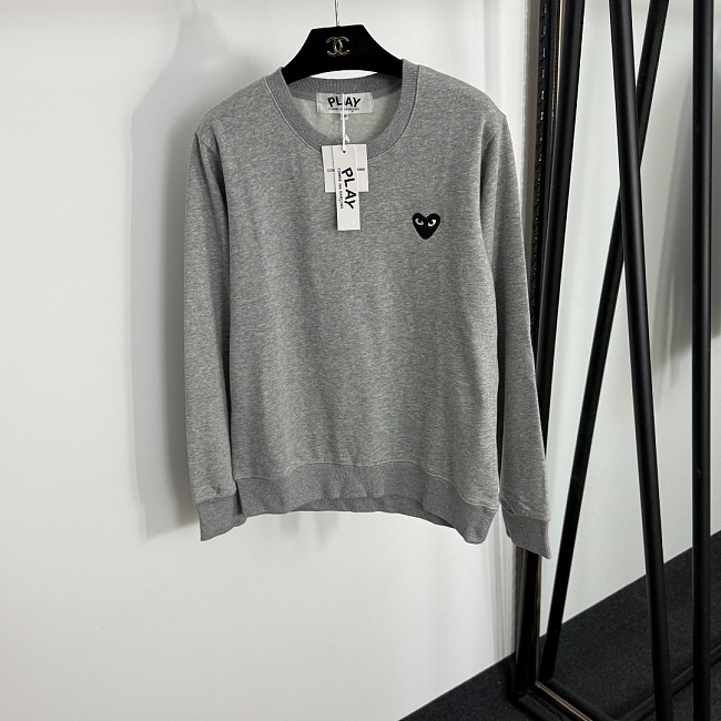 Heart And Eye Embroidered Pullover Long Sleeve Sweatshirt