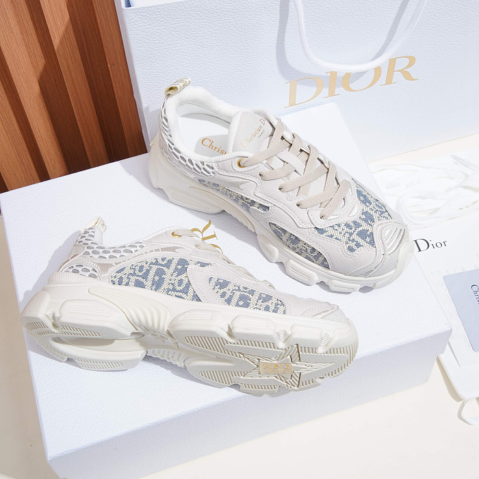 Chunky Platform Lace Up Casual Sneakers With Detailing