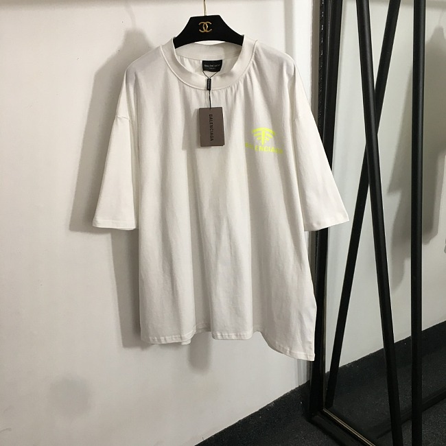 Back Graphic Letter Print Oversized Casual Short Sleeve Tee