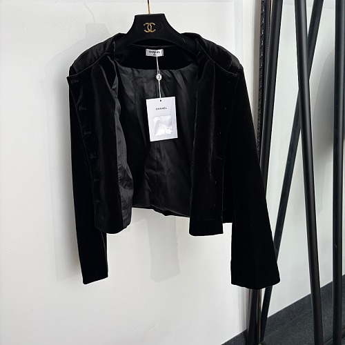 Custom Letter Button Velvet Long Sleeve Outerwear