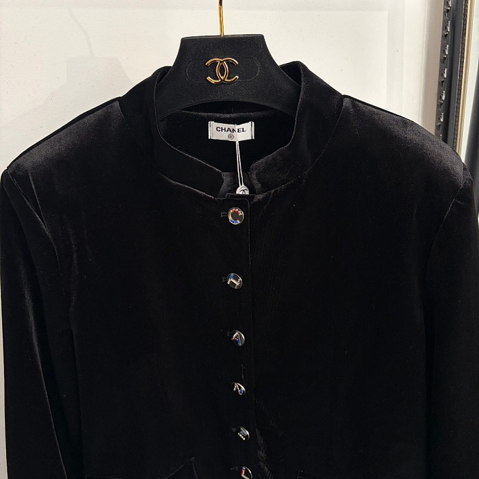 Custom Letter Button Velvet Long Sleeve Outerwear