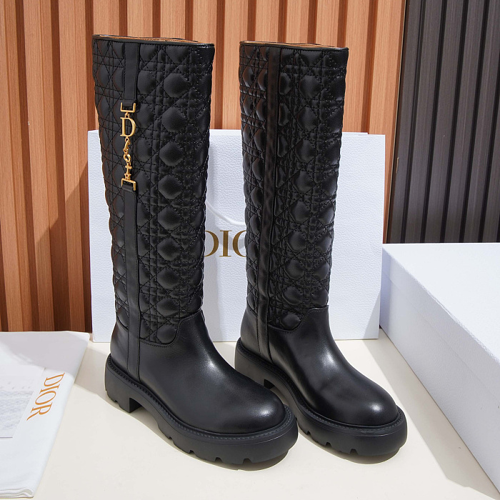 Quilted Pattern Leather Knee High Boots With Chunky Sole