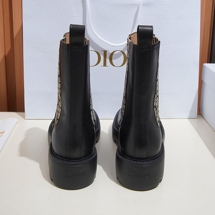 Chunky Lug Sole Leather Chelsea Boots With Monogram Stretch Panels