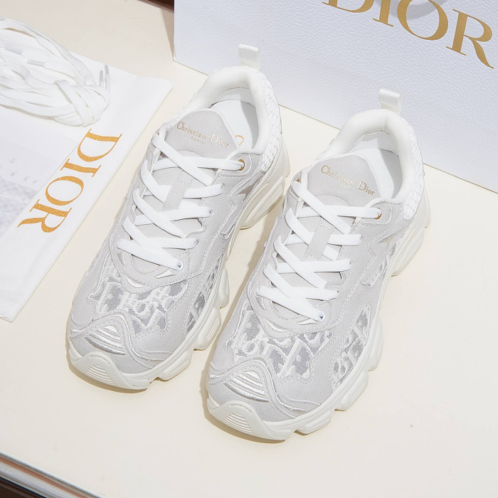 Chunky Lace Up Casual Sneakers
