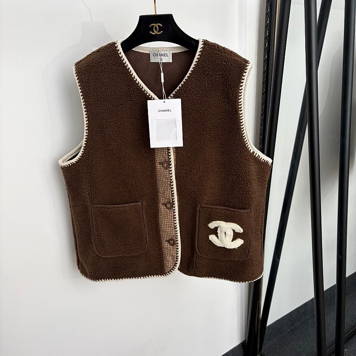 Contrast Trim Letter Embroidered Fleece Vest Jacket