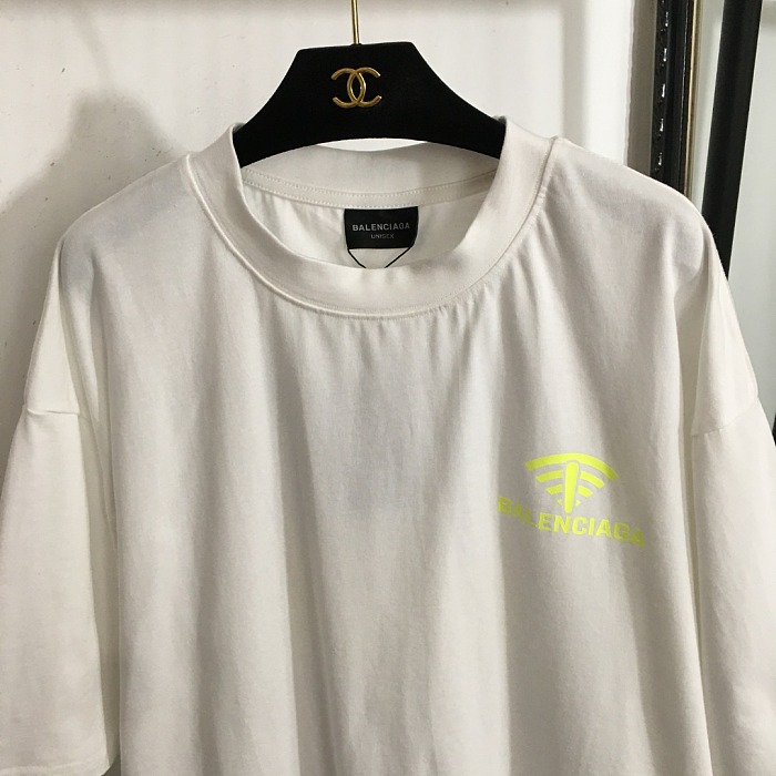 Back Graphic Letter Print Oversized Casual Short Sleeve Tee
